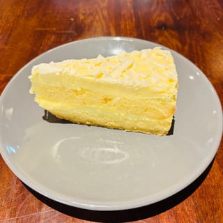 Limoncello Cake