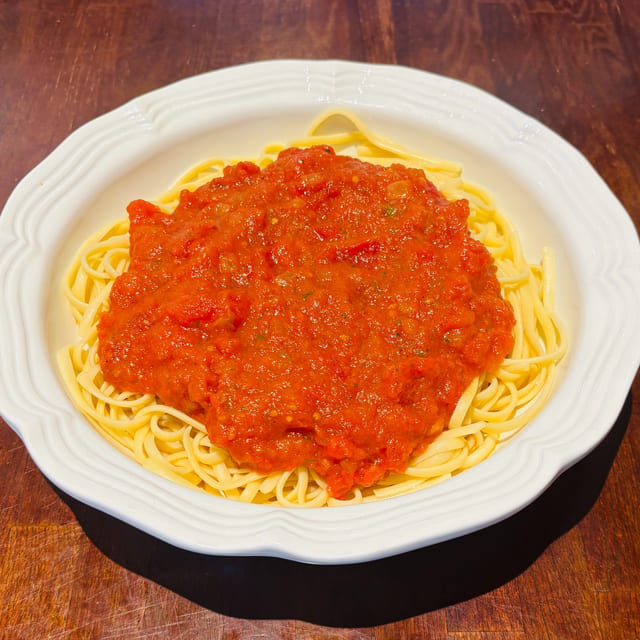 Spaghetti with Marinara.