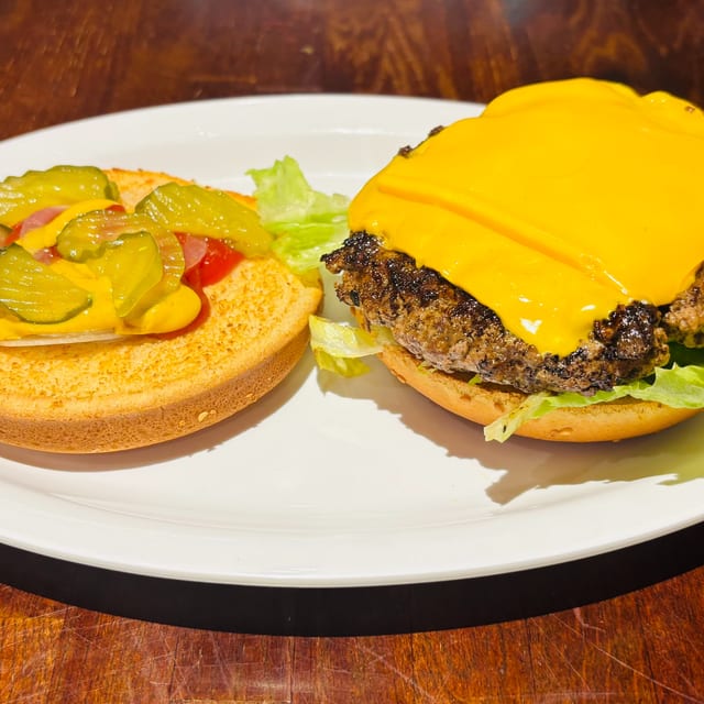 Cheeseburger.